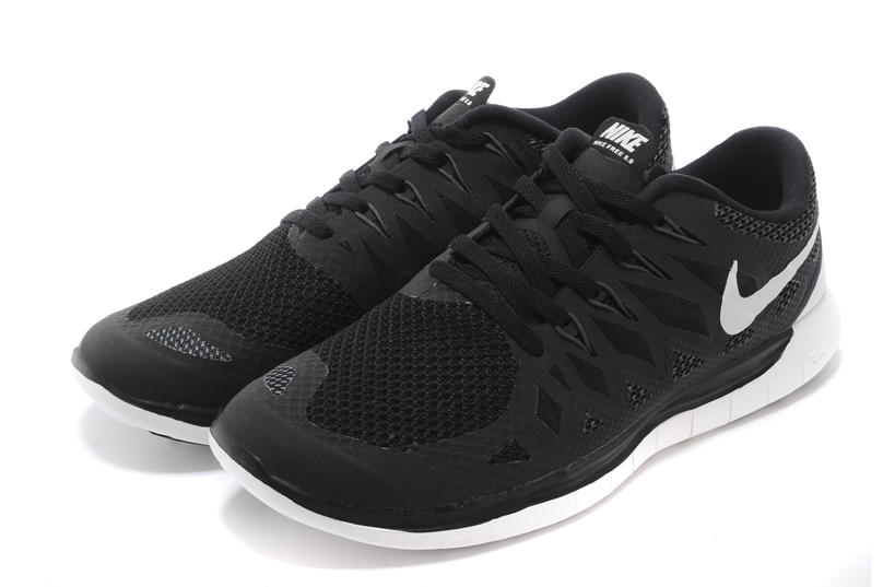 Nouveau Nike Free 5.0 plus les hommes noirs de chaussures de course blanc (2)